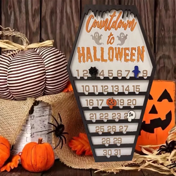 Spooky Halloween Countdown Calendar-Decorations, NEW, Kids Will Love it - Picture 1 of 9